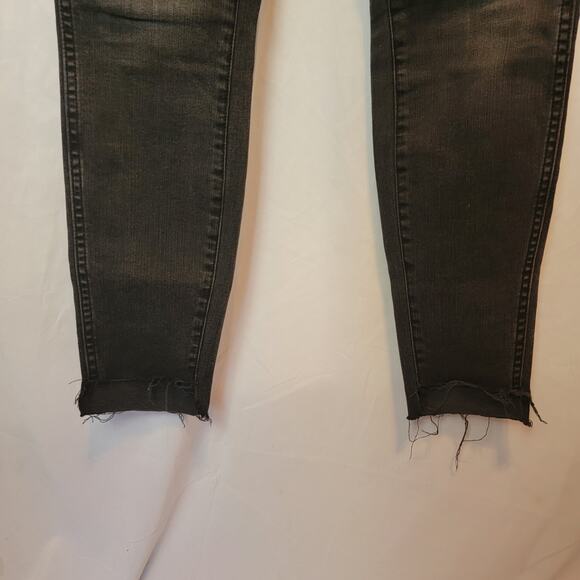 Madewell Washed Black High Waisted Step Raw Hem 10 in Skinny Jeans Size 25 - Picture 7 of 10